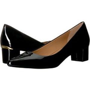 Calvin Klein Womens Genoveva Black Patent Pumps